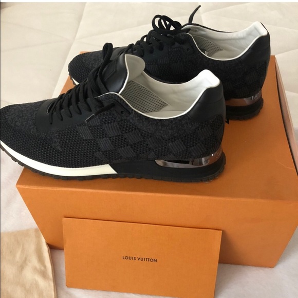 Louis Vuitton shoes size 10 European size 11 US - Picture 3 of 3